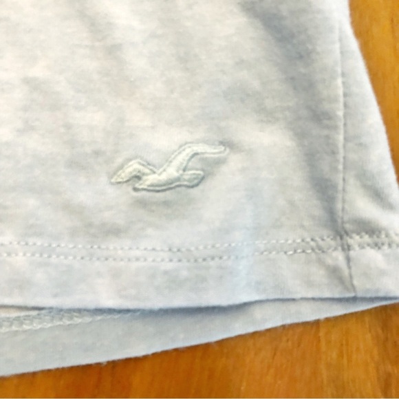 Hollister Pastel Blue Casual Relaxed Fit Short Sleeves T Shirt Tee. Large. - Picture 10 of 13